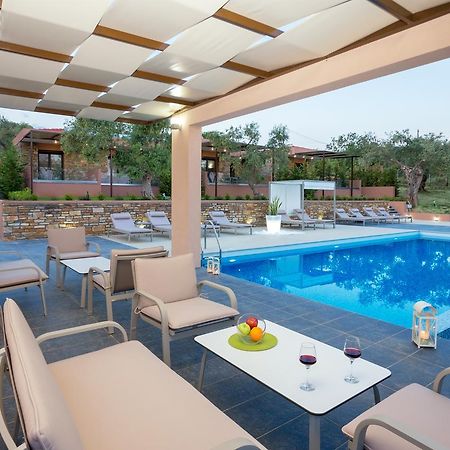 Aventura Village Potos Bagian luar foto