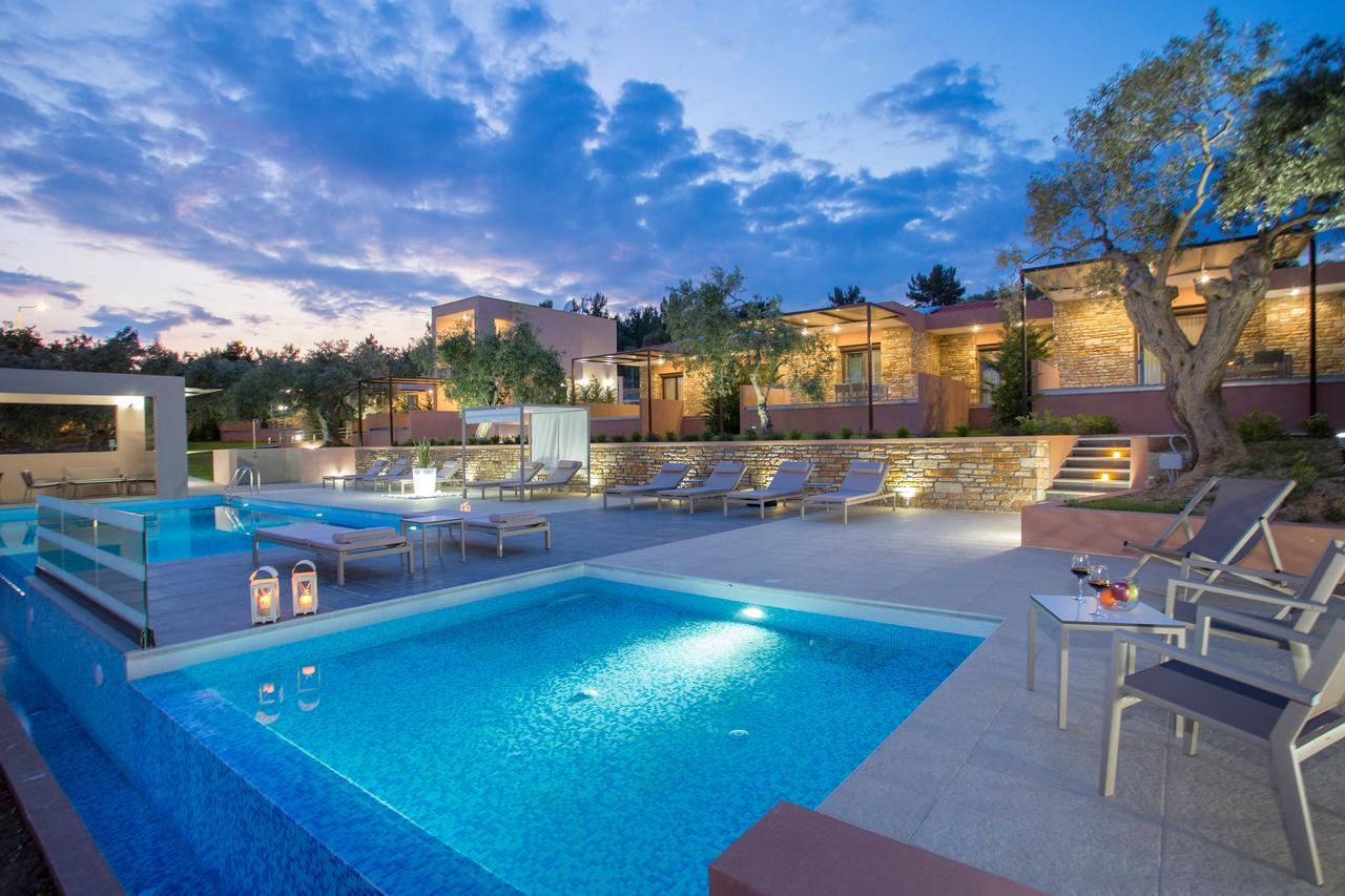 Aventura Village Potos Bagian luar foto